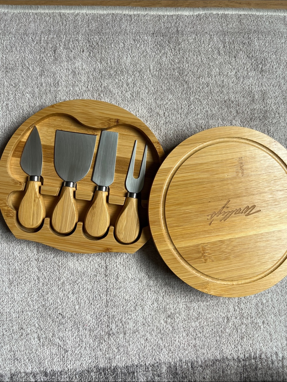 Wally’s Bamboo Cheese Board with 4-Piece Knife Set - Natural